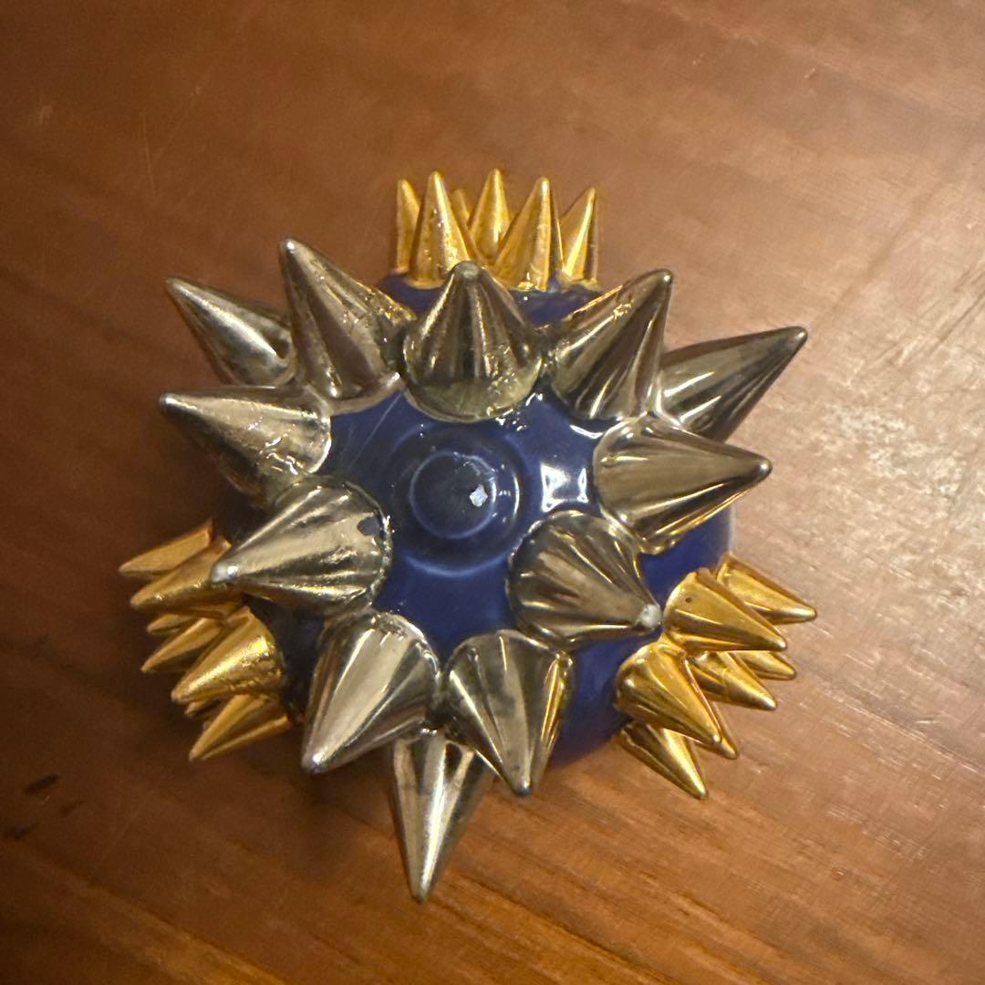 古賀崇洋氏による「SPIKY SAKE CUP」陶磁器のぐい呑み　ジャンク