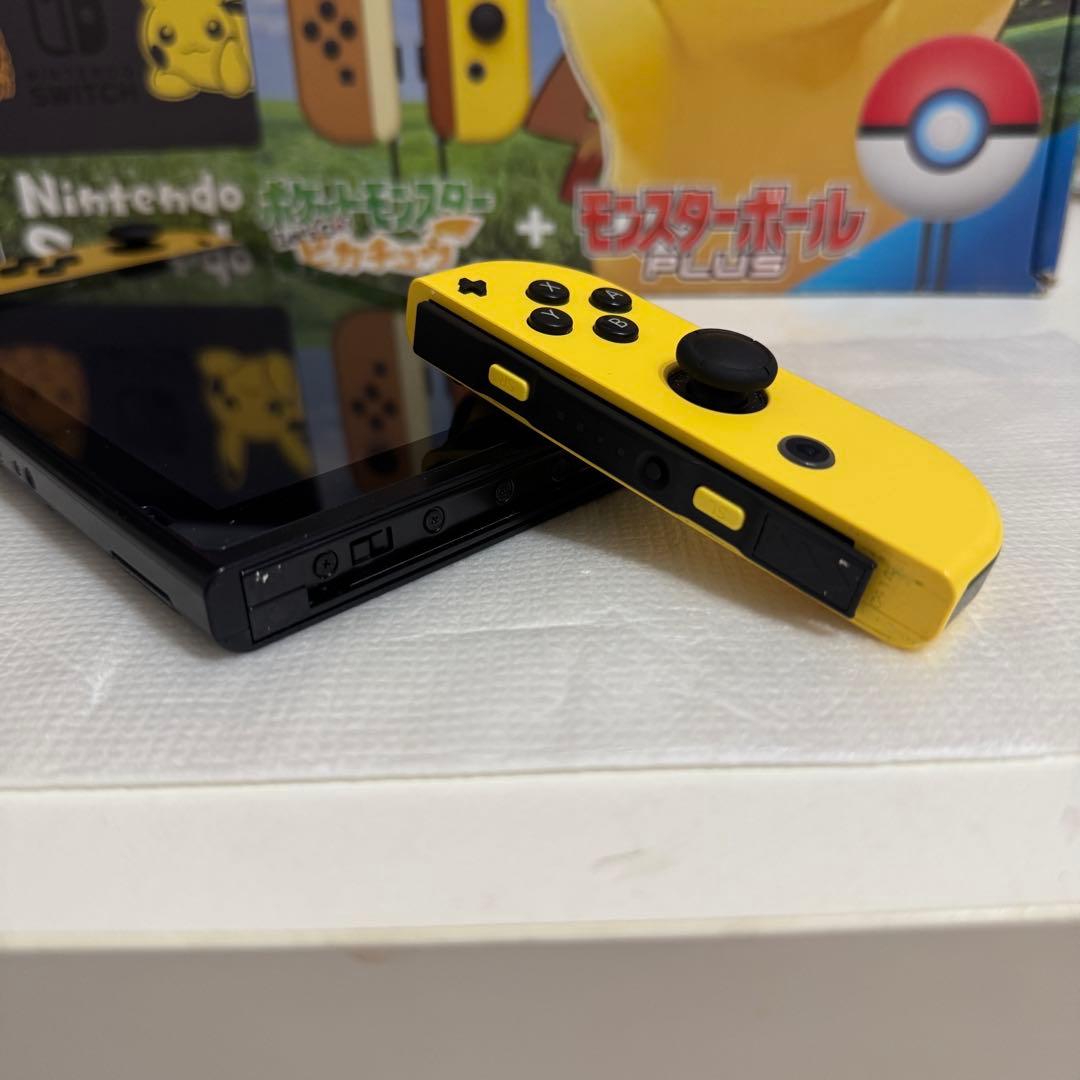 Nintendo Switch let's goピカチュウセット