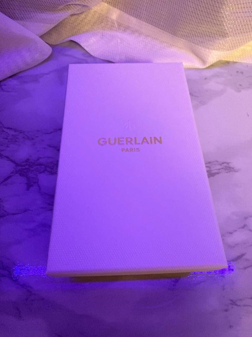 Guerlain ゴールド スワロフスキー 口紅