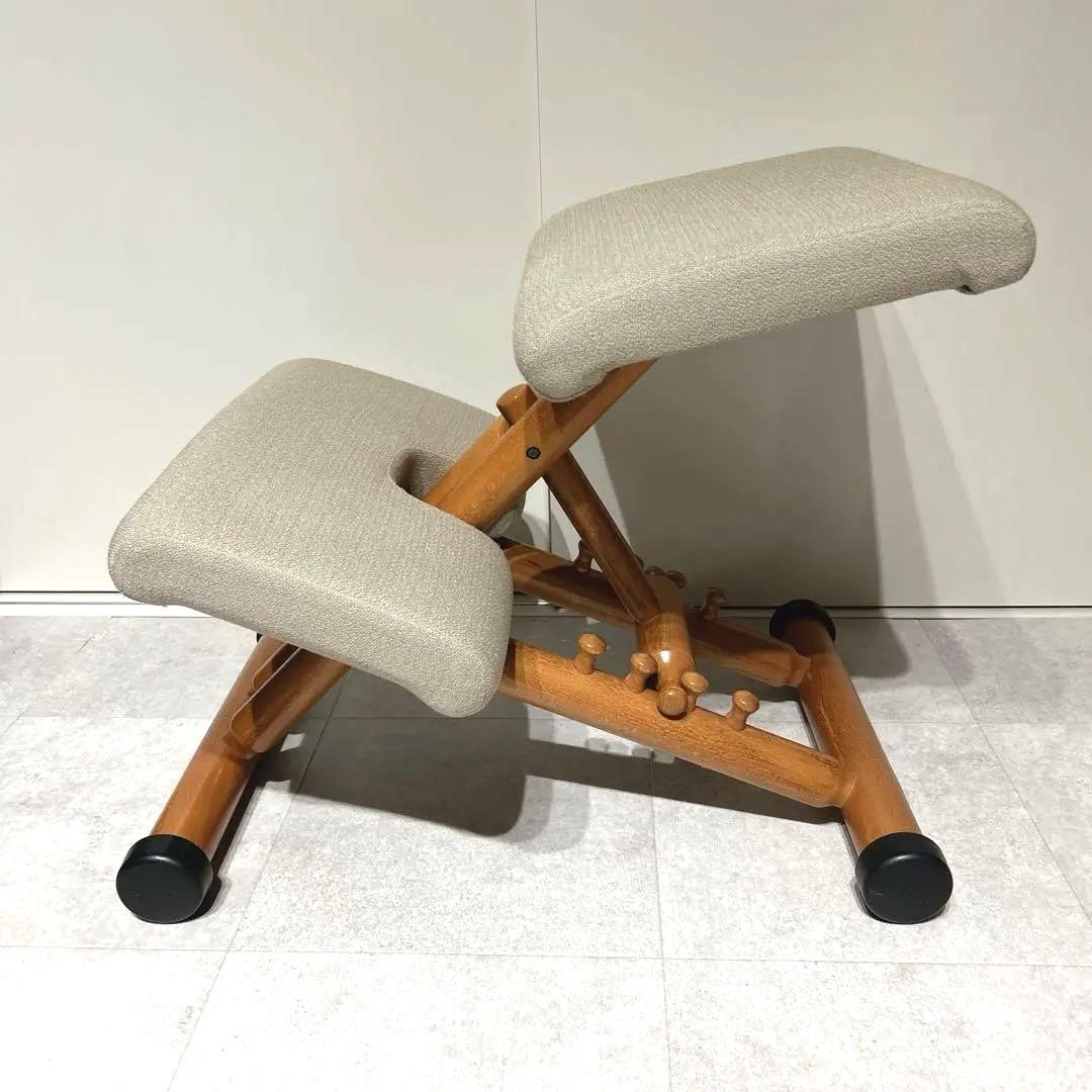 VARIER MULTI ヴァリエールマルチ ストッケ バランスチェア ベージュ