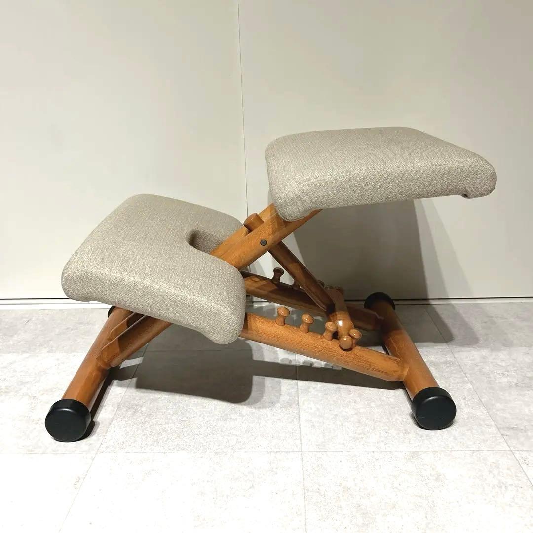 VARIER MULTI ヴァリエールマルチ ストッケ バランスチェア ベージュ