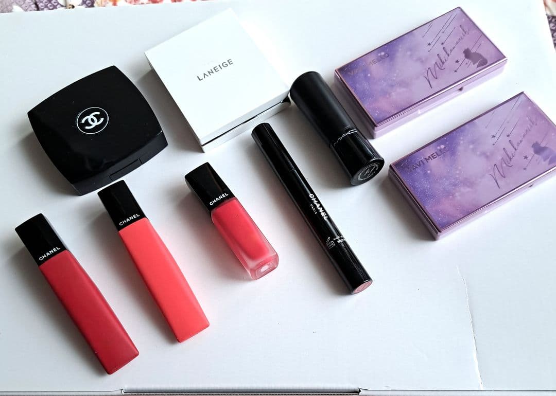 CHANEL リップカラーセットとアイシャドウパレット