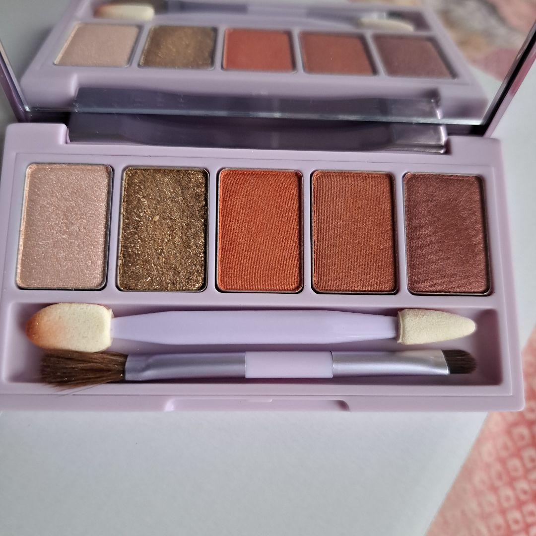 CHANEL リップカラーセットとアイシャドウパレット