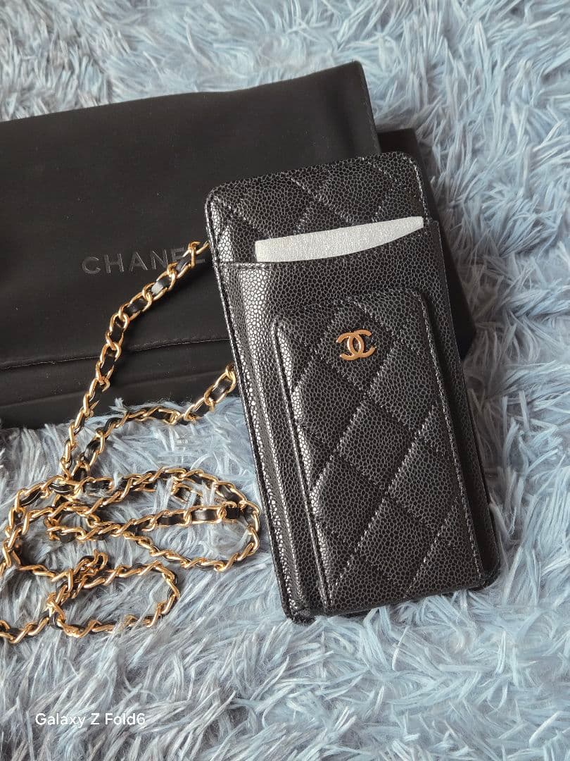 CHANEL シャネル キャビアスキン スマートフォンケース チェーンウォレット
