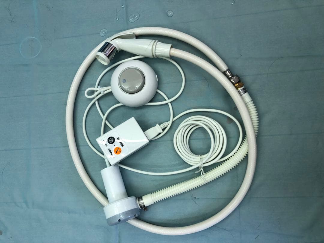 移動.携帯式シャンプー台 ニュー楽シャン君と新型訪問チェアー