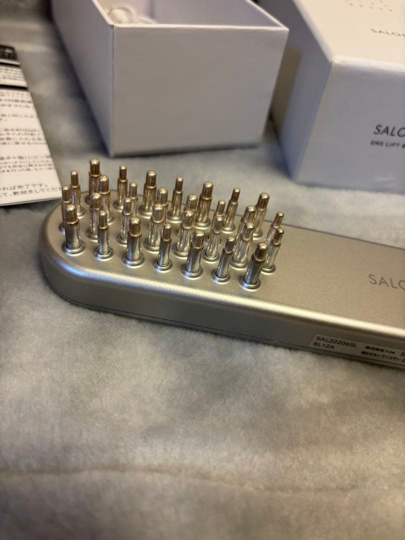 SALONIA EMSリフトスカルプブラシ シルバー