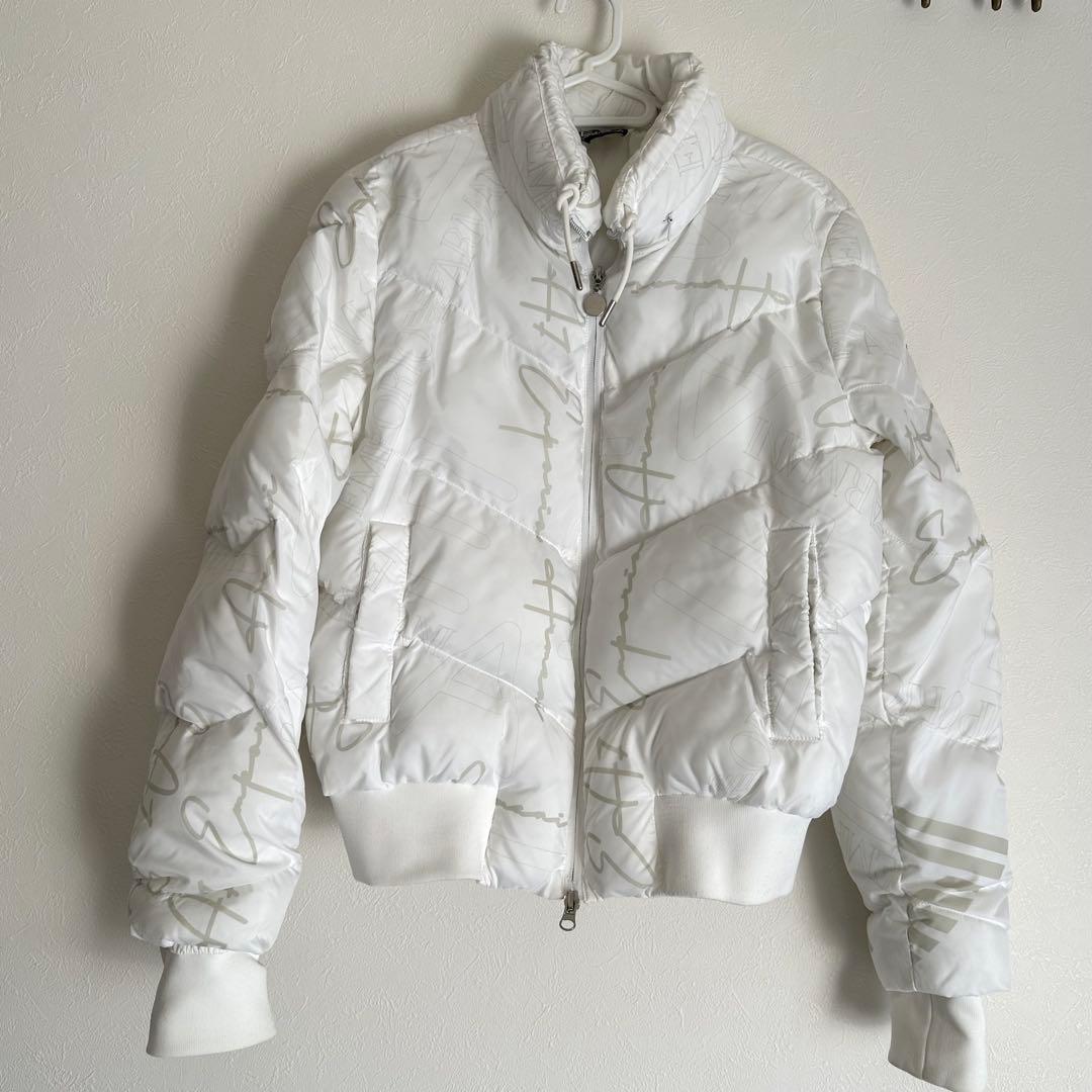 EA7 Emporio Armani ホワイト ジャンパー　EA7模様で高見え♡