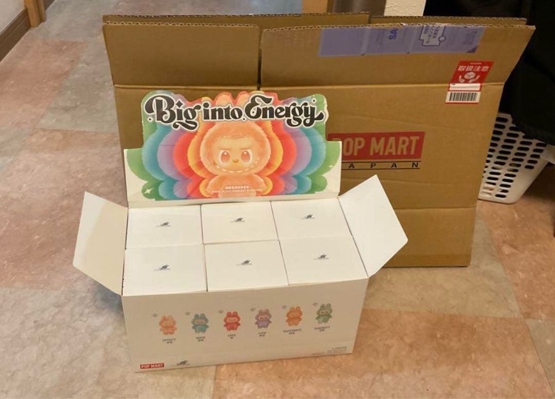 【新品・未開封】　LABUBU Big into Energy ラブブ