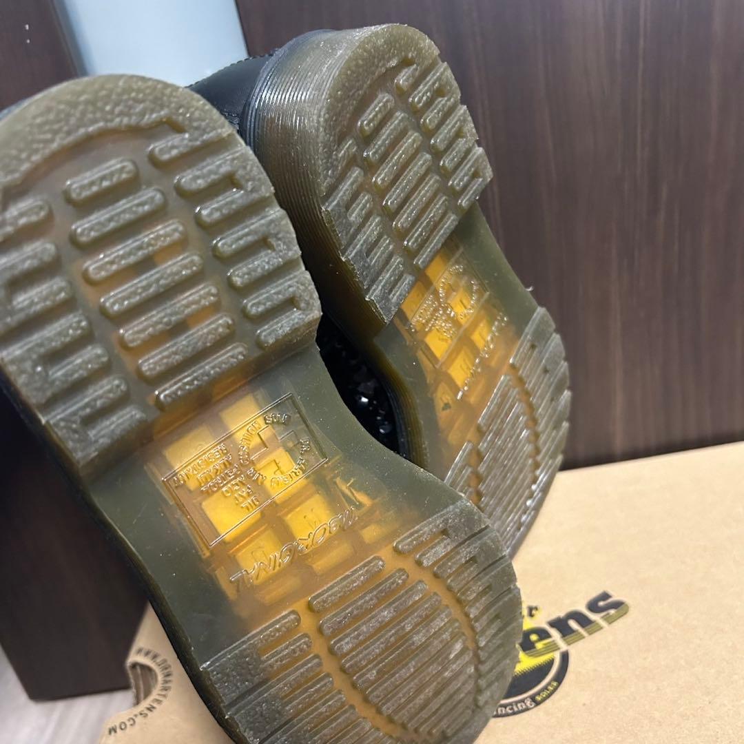 【きゅーぴっと！】 新品未使用 スパンコール 8ホールブーツ