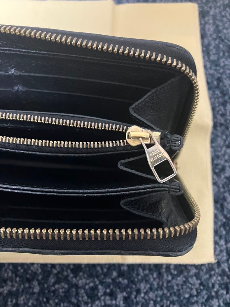 ルイヴィトン　ジッピーウォレット