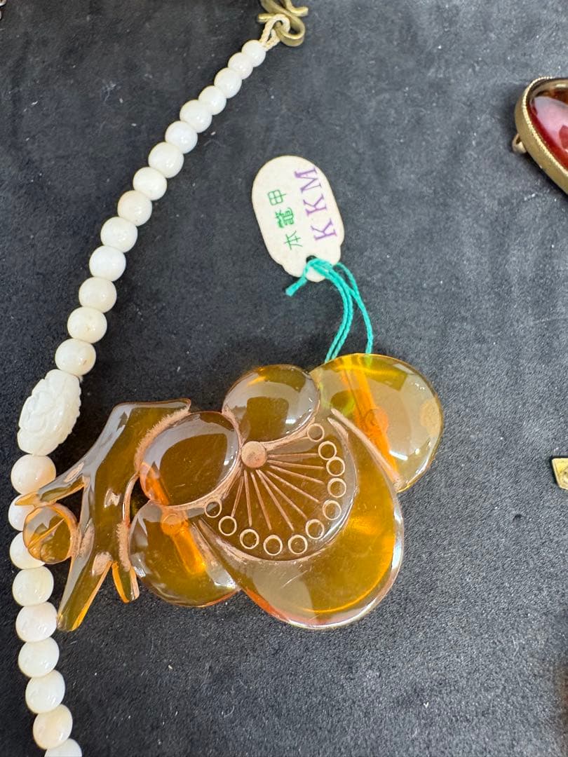 べっ甲製 魚型ペンダントネックレス 木箱付き