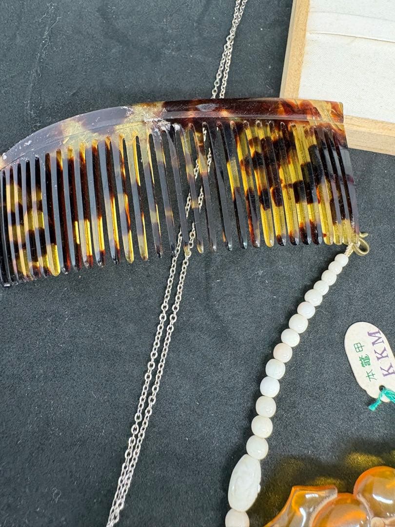 べっ甲製 魚型ペンダントネックレス 木箱付き