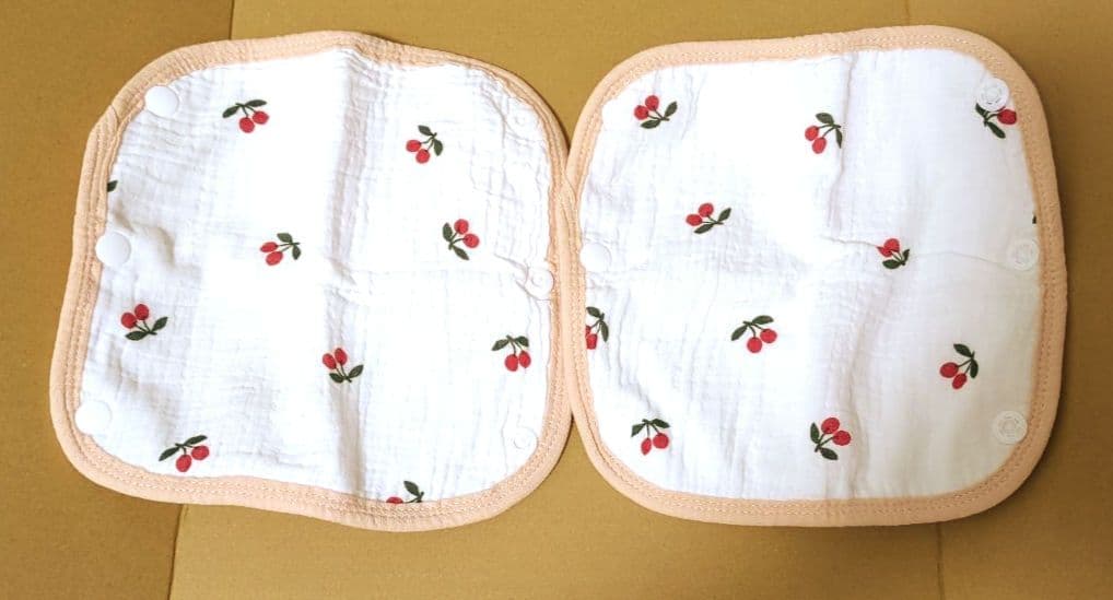 nn.　アプリカ ラクリス 抱っこ紐 ネイビー メッシュ