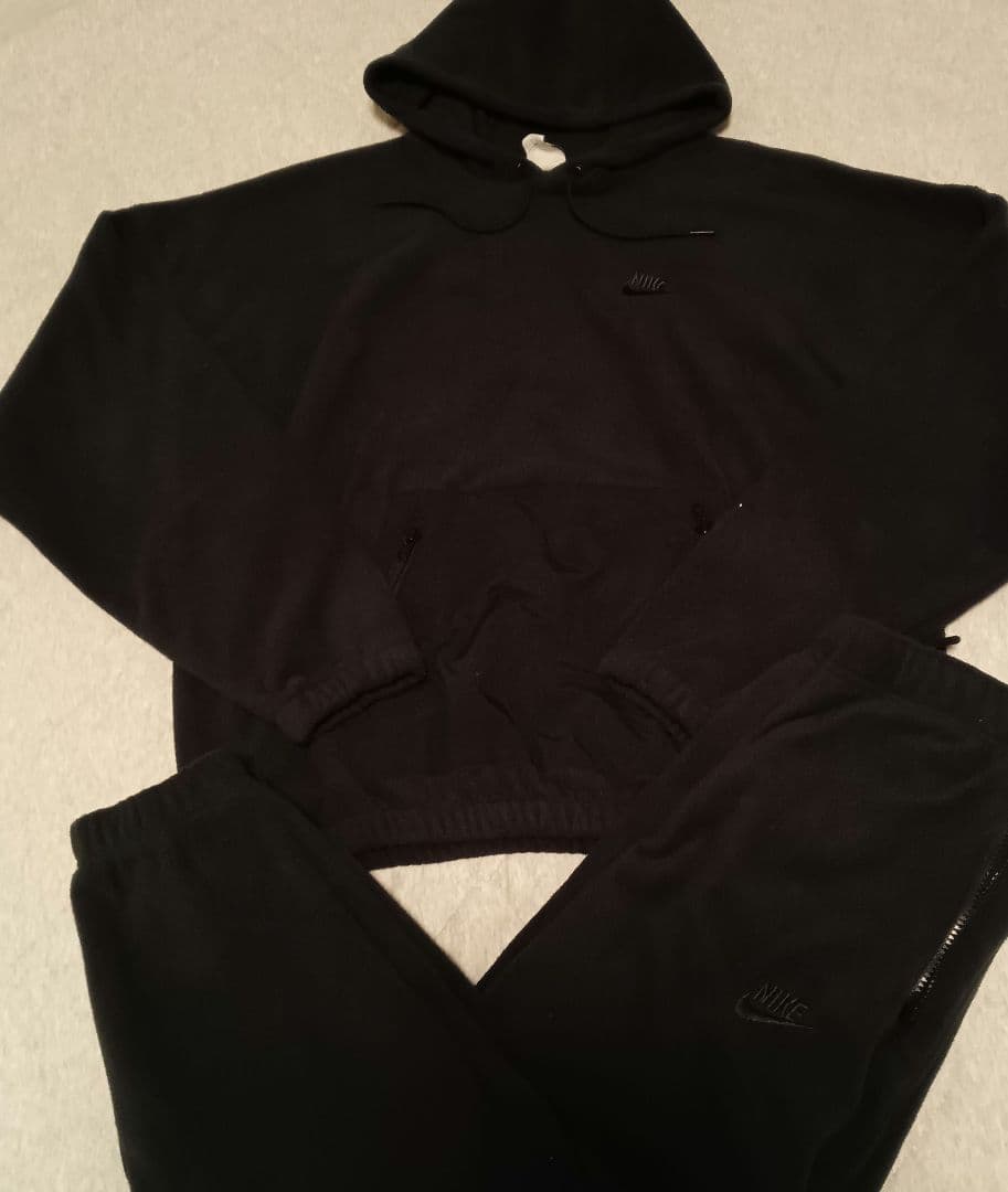 早いもの勝ち！ナイキ プルオーバー フリースパーカー 新品正規品 サイズＭ