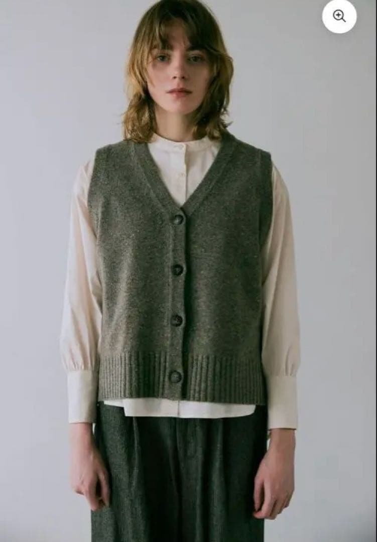 完売品　doux bleu　EXファインメリノウール ニットベスト