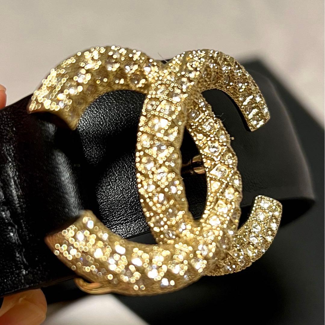 CHANEL ゴールドバックルブラックベルト