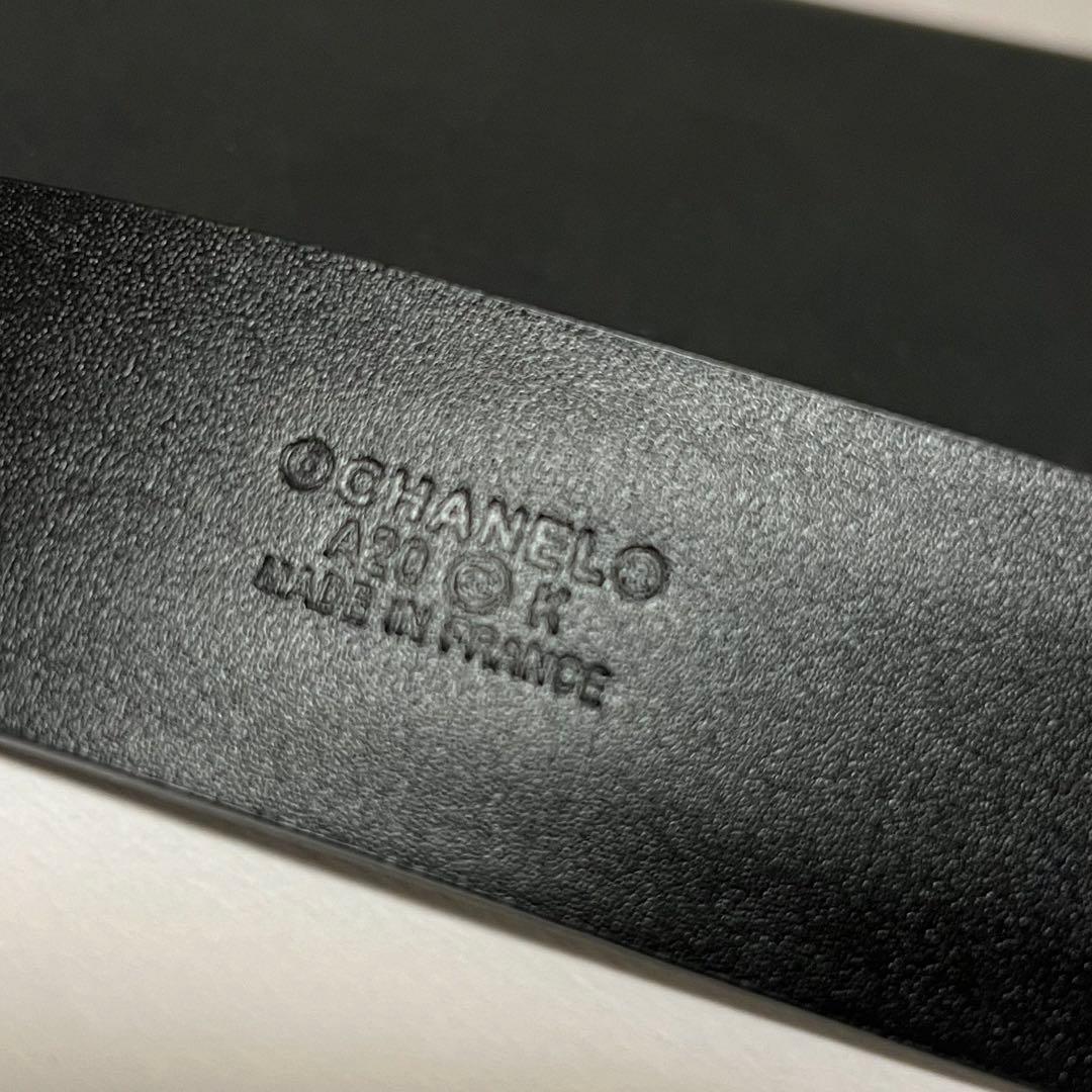 CHANEL ゴールドバックルブラックベルト