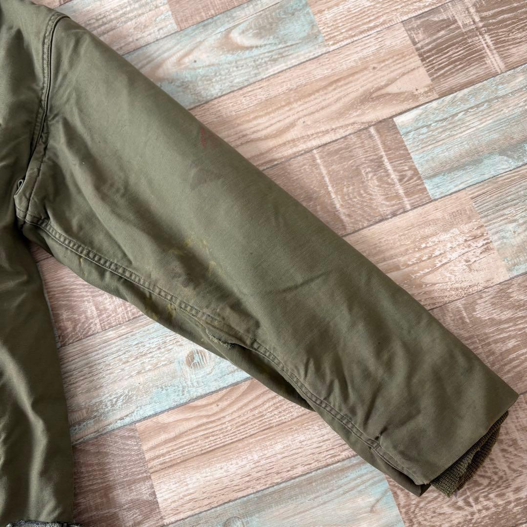 雰囲気抜群 US NAVY A-2 デッキジャケット ステンシル M ジップ破損