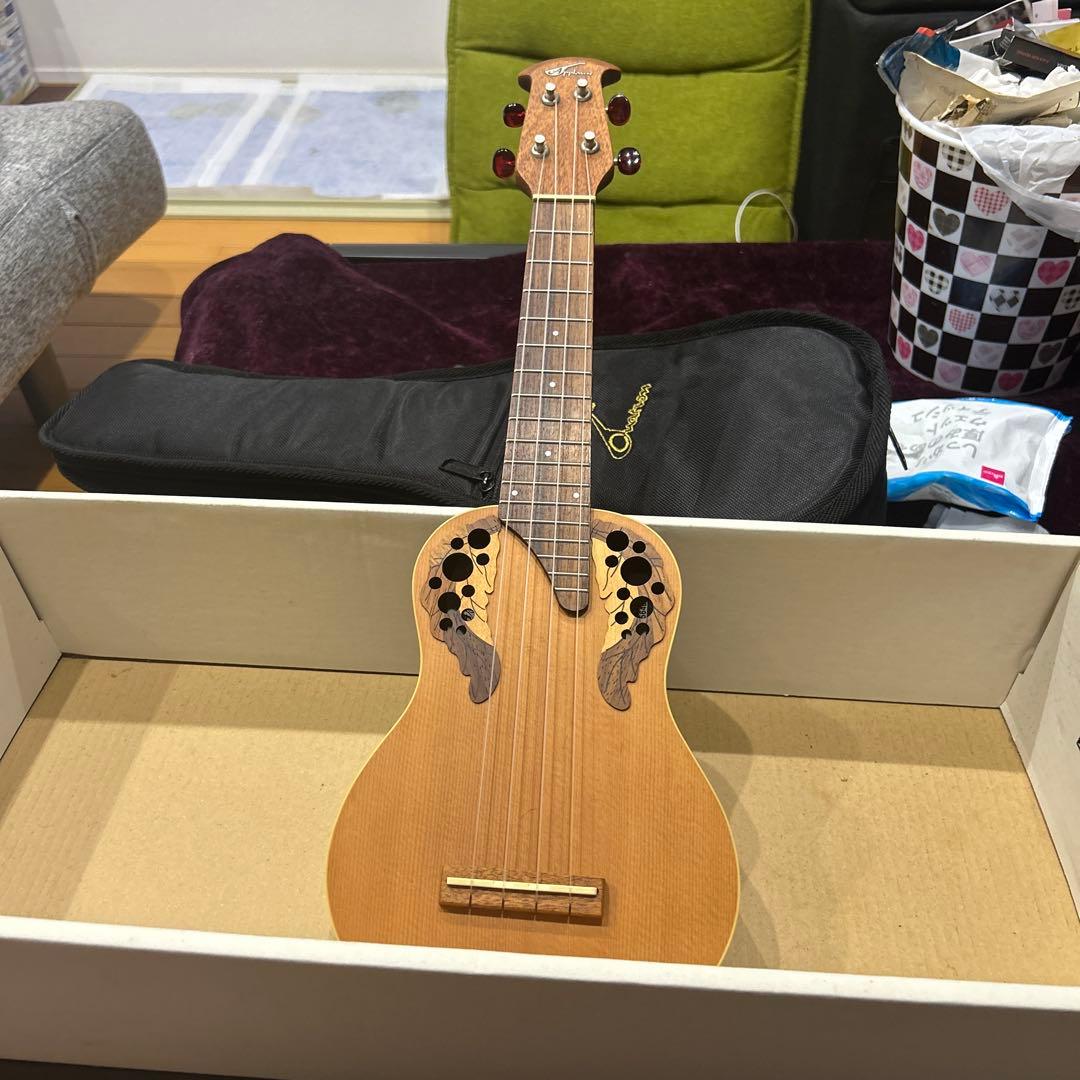 美品！アプローズ バイ オベーション UA20 ウクレレ 本体 ケース付き