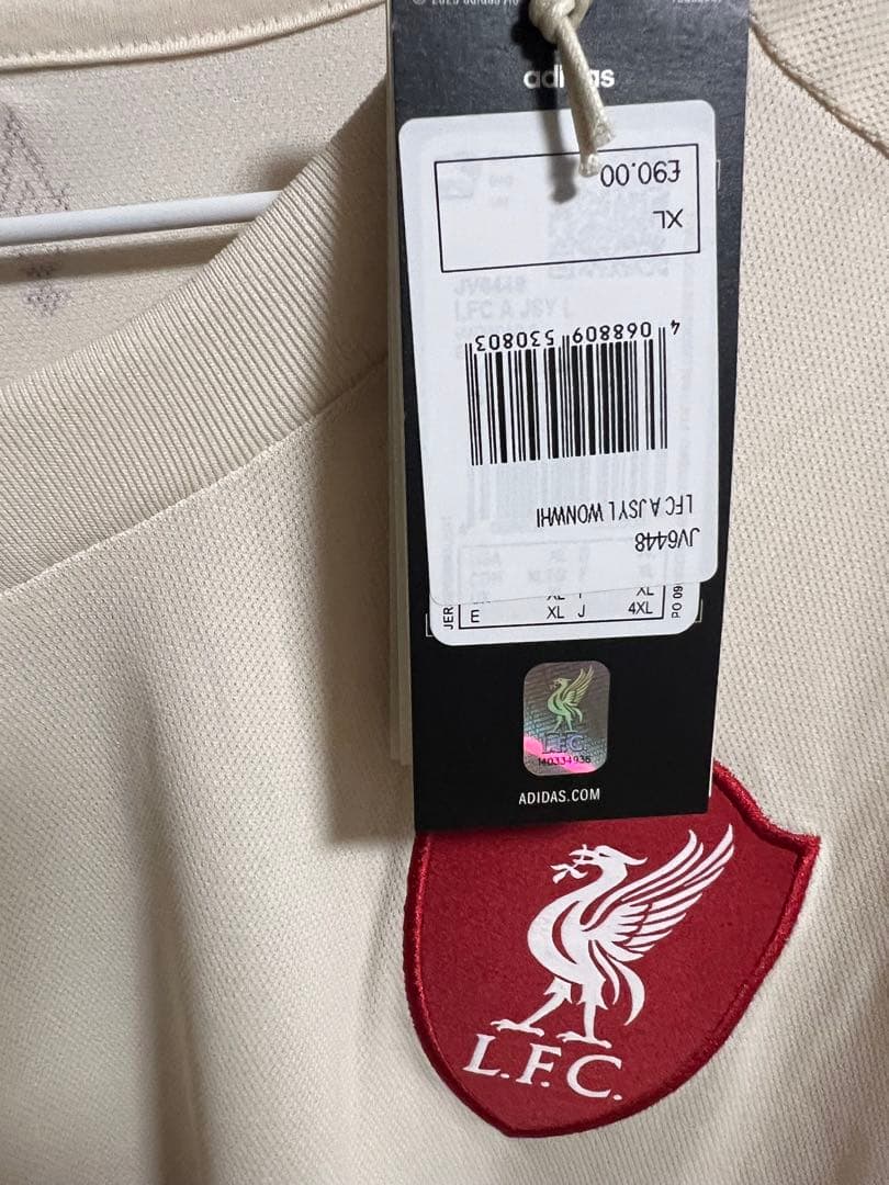 リヴァプール　ユニフォーム　ヴィルツ