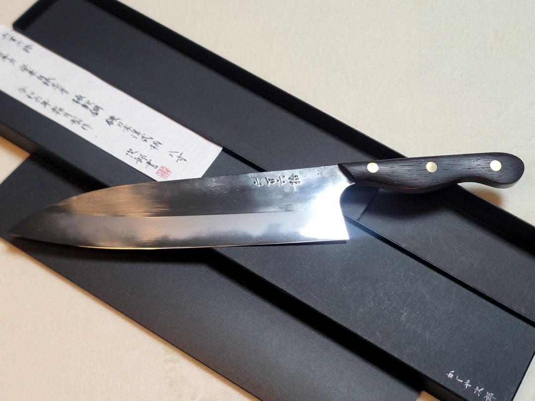 かじや次郎 鎚目 洋式 牛刀 240mm 鉄刀木柄
