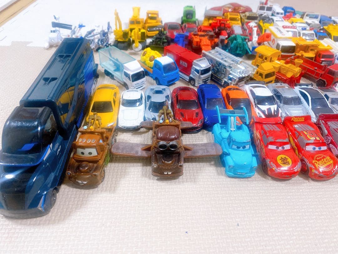 トミカ、ホットウィール等ミニカーまとめ売り