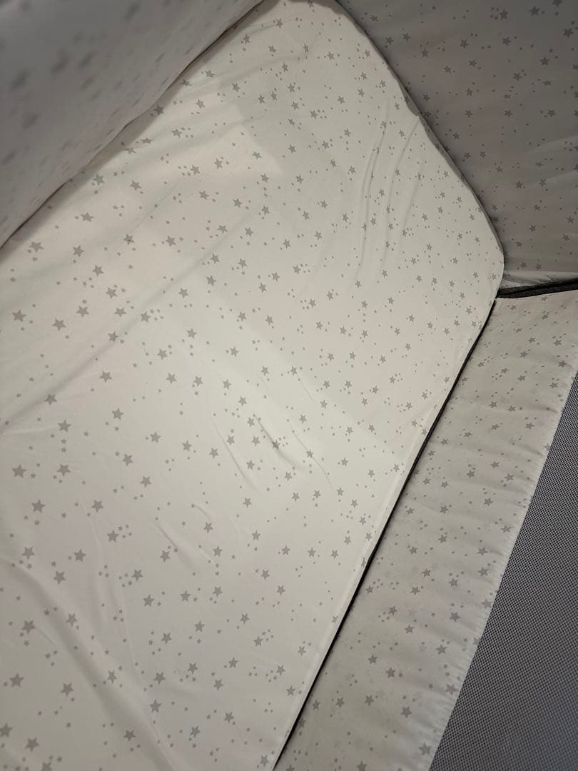 【美品】HZDMJ 2024新型ベビーベッド コンパクト　折りたたみ　グレー