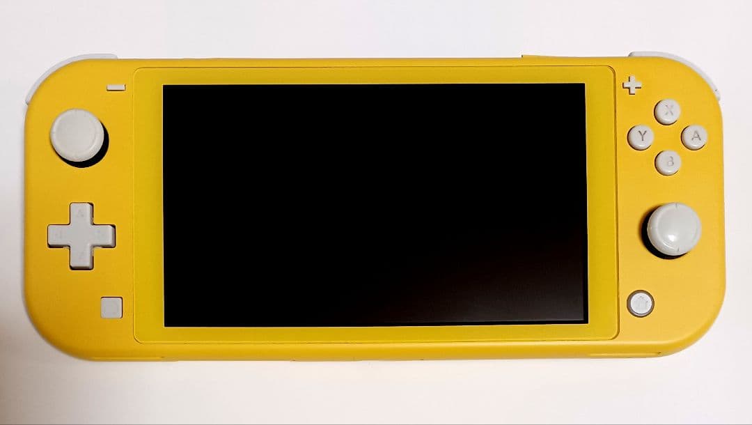 NINTENDO SWITCH 【ジャンク】本体のみ　color: イエロー