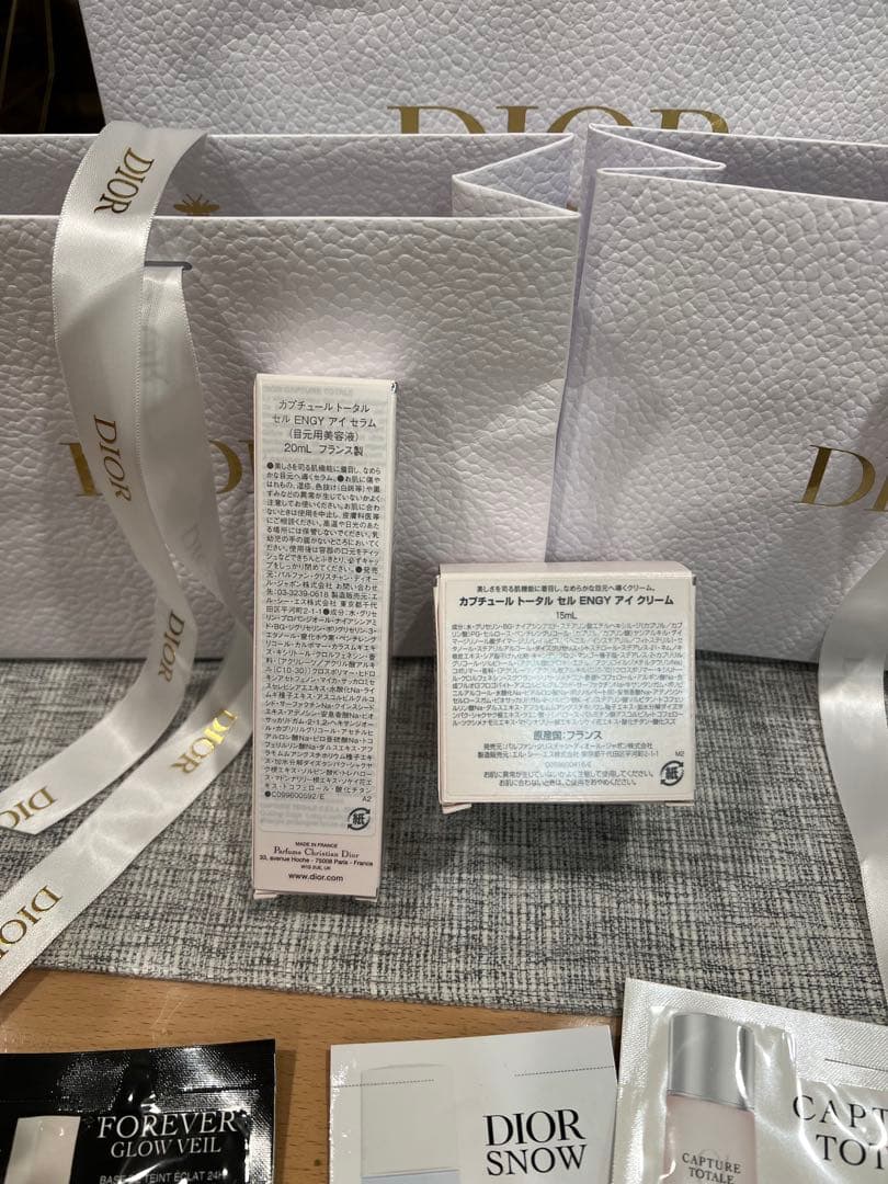 Diorカプチュールトータルセル エンジーアイセラム＆ENGY アイクリーム