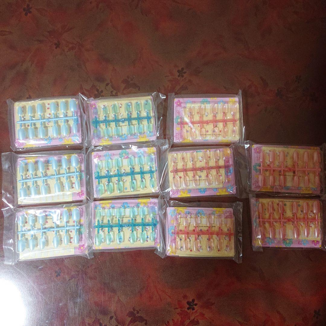 1173 ハローキティネイルチップ