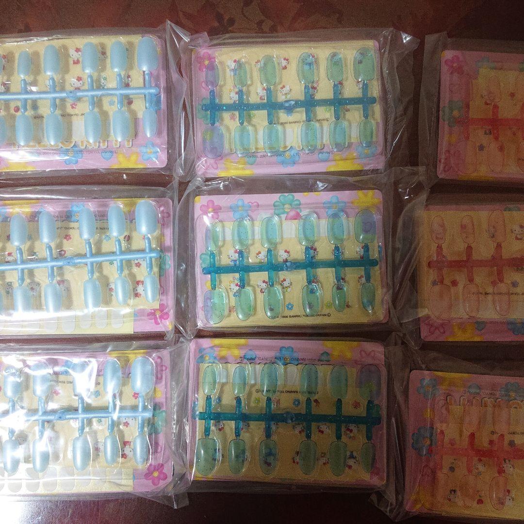 1173 ハローキティネイルチップ