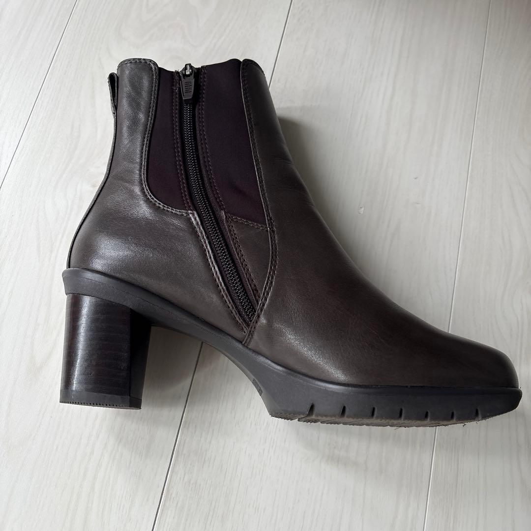 fitfit フレックスヒール　サイドゴアブーツ　レザー