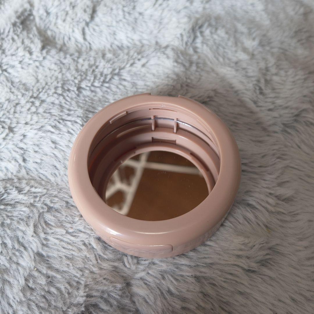 ビーバウンシー美白リンクルファンデーション　ビズキ