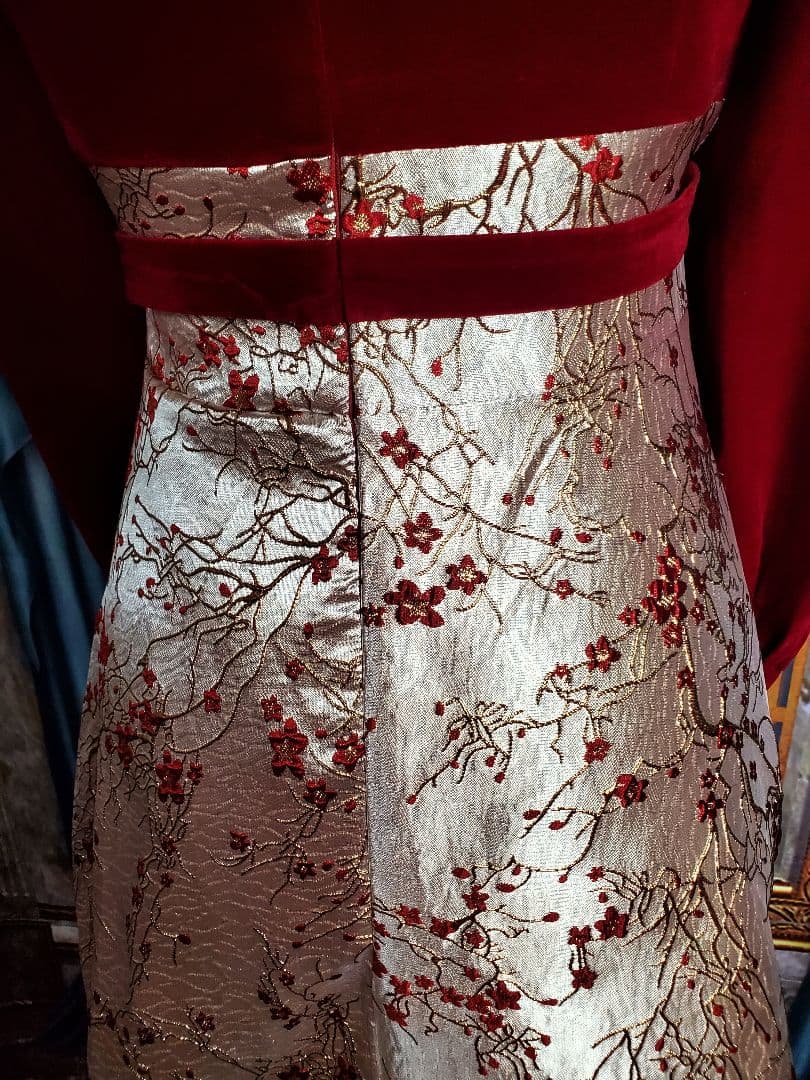 M【新品インポートセレクト】ベロアゴールドジャガードスクエアネック長袖秋冬ドレス