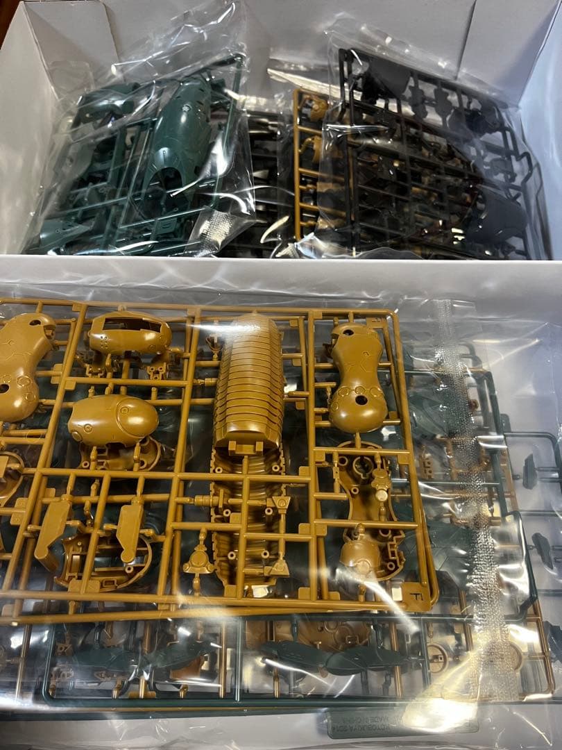 L GEAR RAY 1/100 KOTOBUKIYA プラモデル　新品