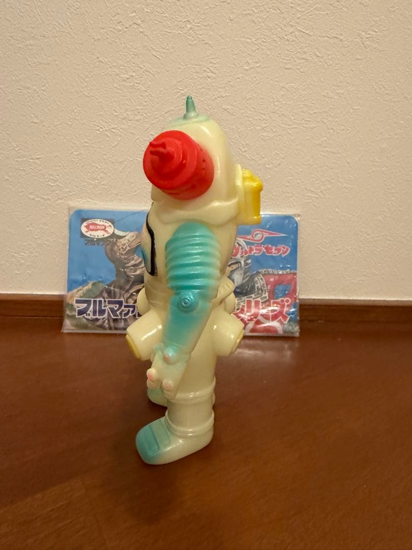 ブルマァク リトルキングジョー 蓄光 ソフビ