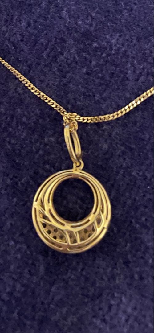 円形ダイヤペンダントヘッド　k 18 ダイヤ