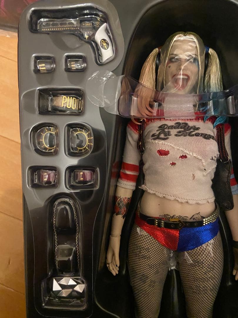 未使用 ホットトイズ ハーレイ・クイン DC ムービーマスターピース 1/6