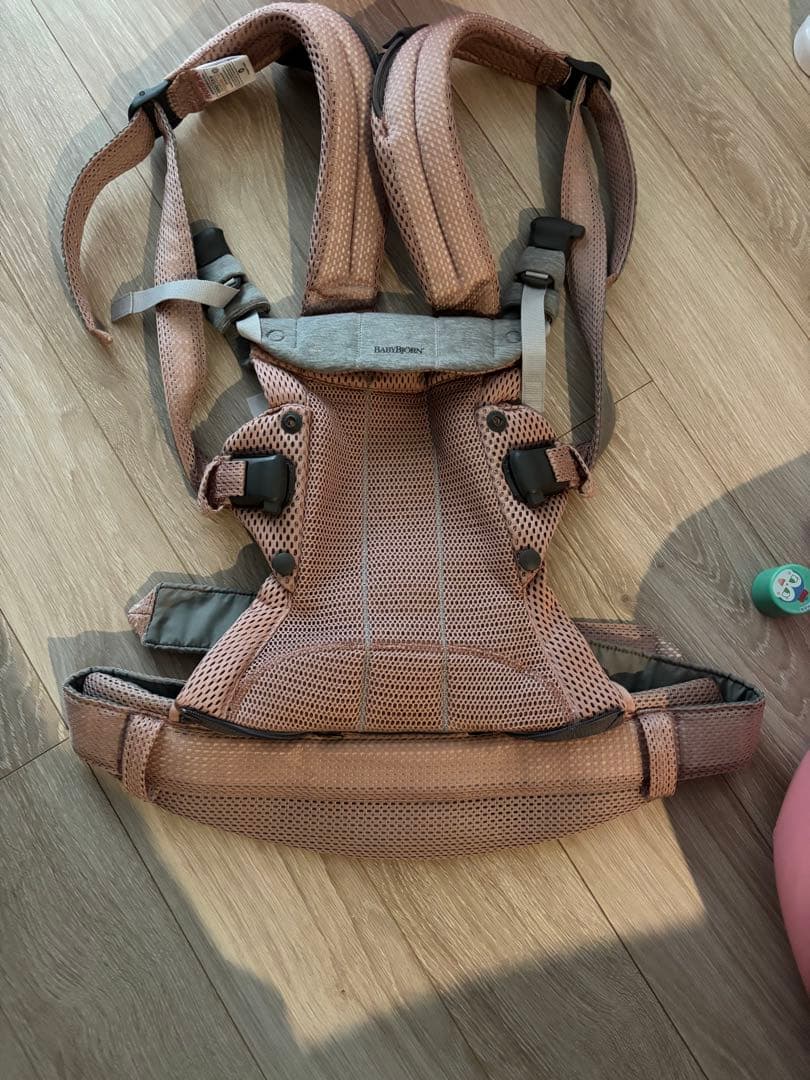 BabyBjörn 抱っこ紐 ピンク メッシュ