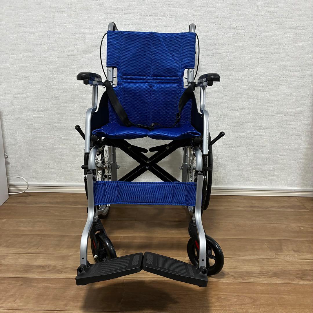 ケアテックジャパン 自走式車椅子 CA-70SU スマイル