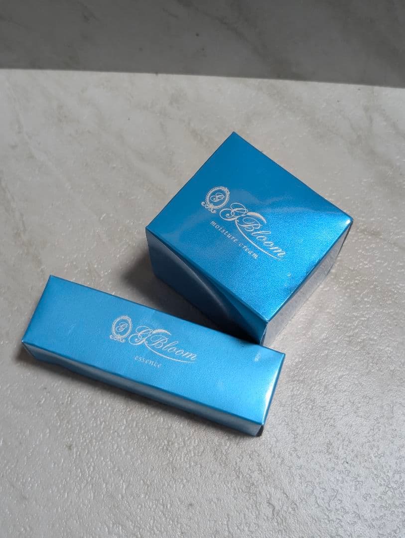 【Gbloom丨ジーブルーム】GBモイスチャーク リーム GBエッセンス 各1個