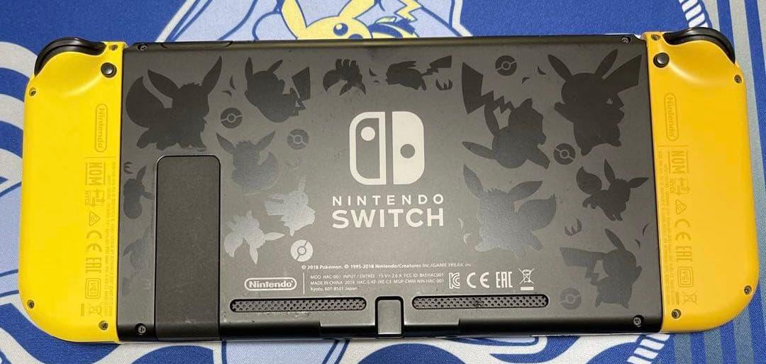 レッツゴーピカチュウ　ミュウ入りモンスターボールPlus付