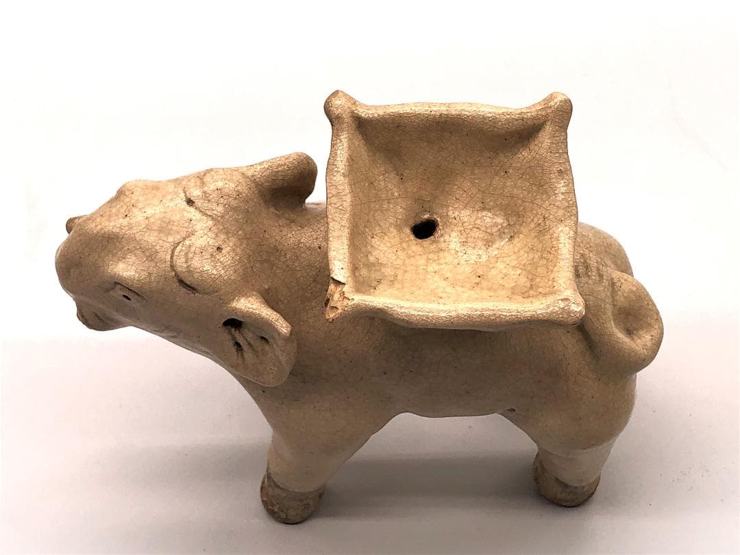 【 南洋陶磁 】　白釉象　宋胡禄/サンカローク　渡来品骨董　　L0317F