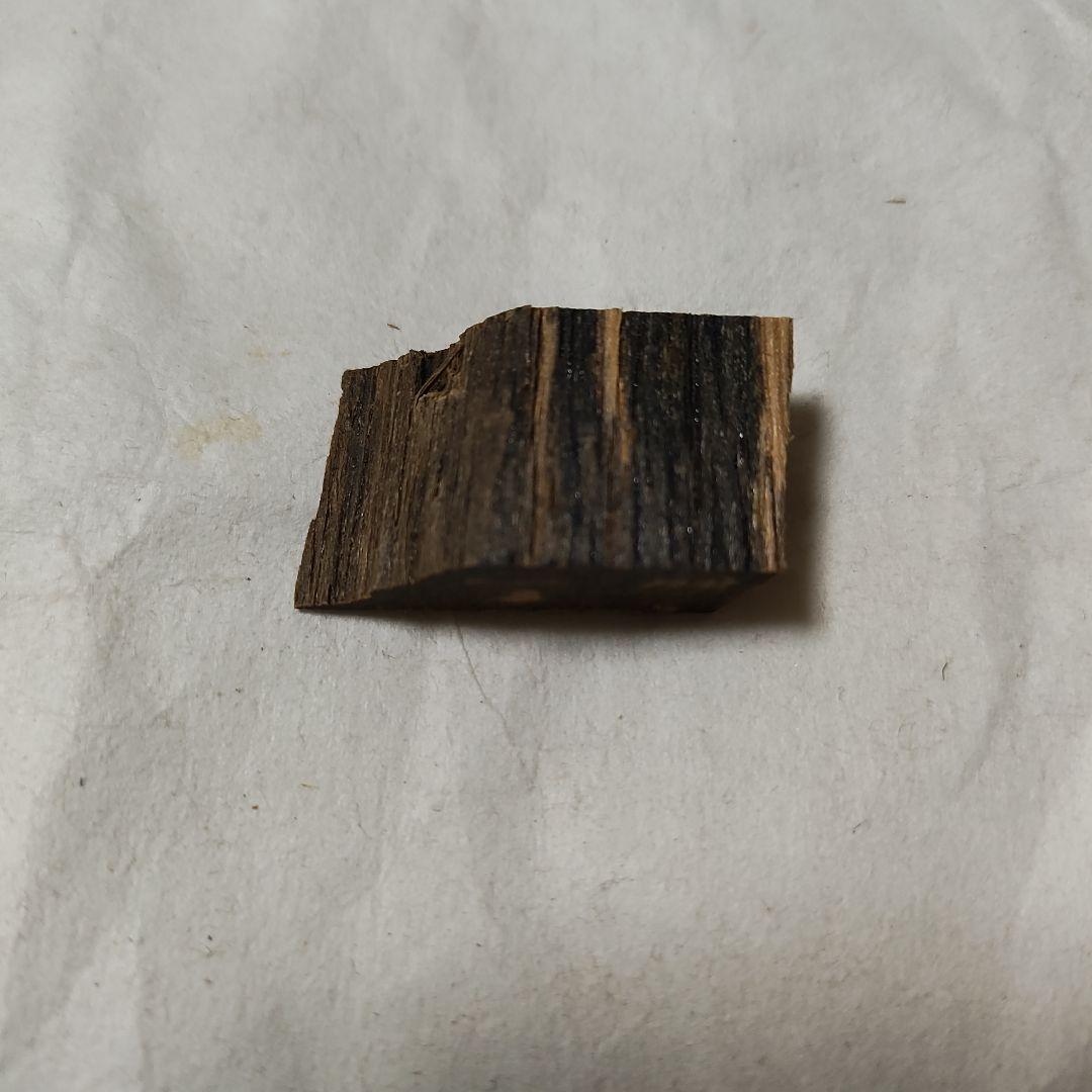 【希少】寸門多羅 黄熟香2.94g 聞香用 伽羅寸門多羅 真南蛮 真那賀 羅国