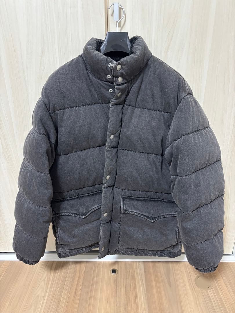 リーバイス ダウンジャケット Mサイズ