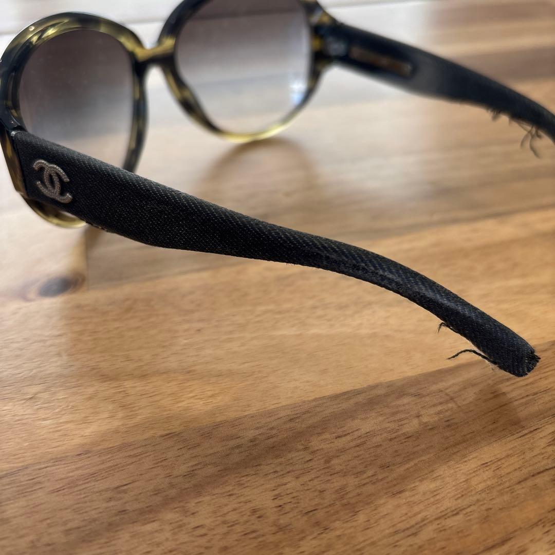 CHANEL キャットアイサングラス