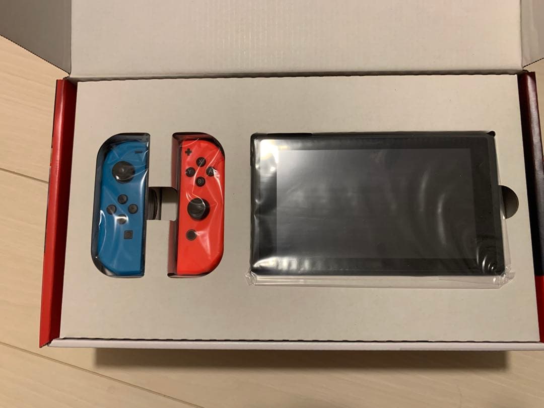 新品　未使用Nintendo Switch 本体 青/オレンジ