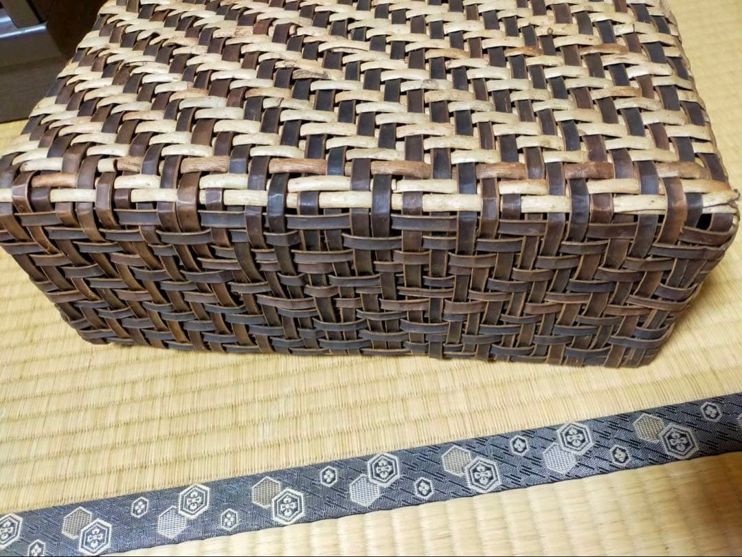 ハンドメイド つる細工（くるみ）かごバッグ ブラウン