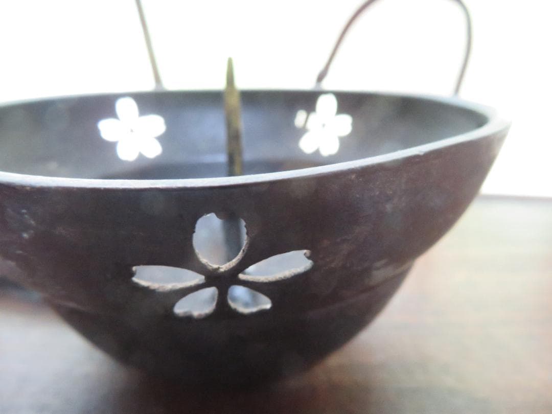 ◆325◆手付き 燭台 手燭 透かし桜 サクラ