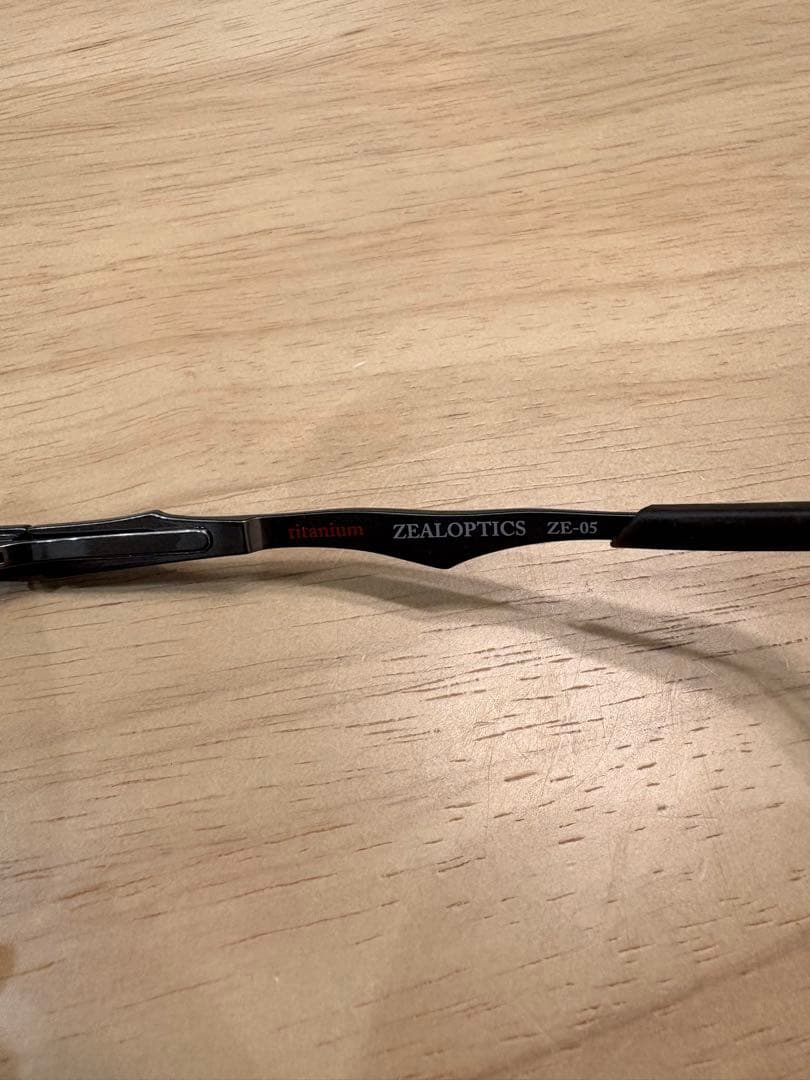 Zeal Optics(現Zeque) AVENGE elf 2011年モデル